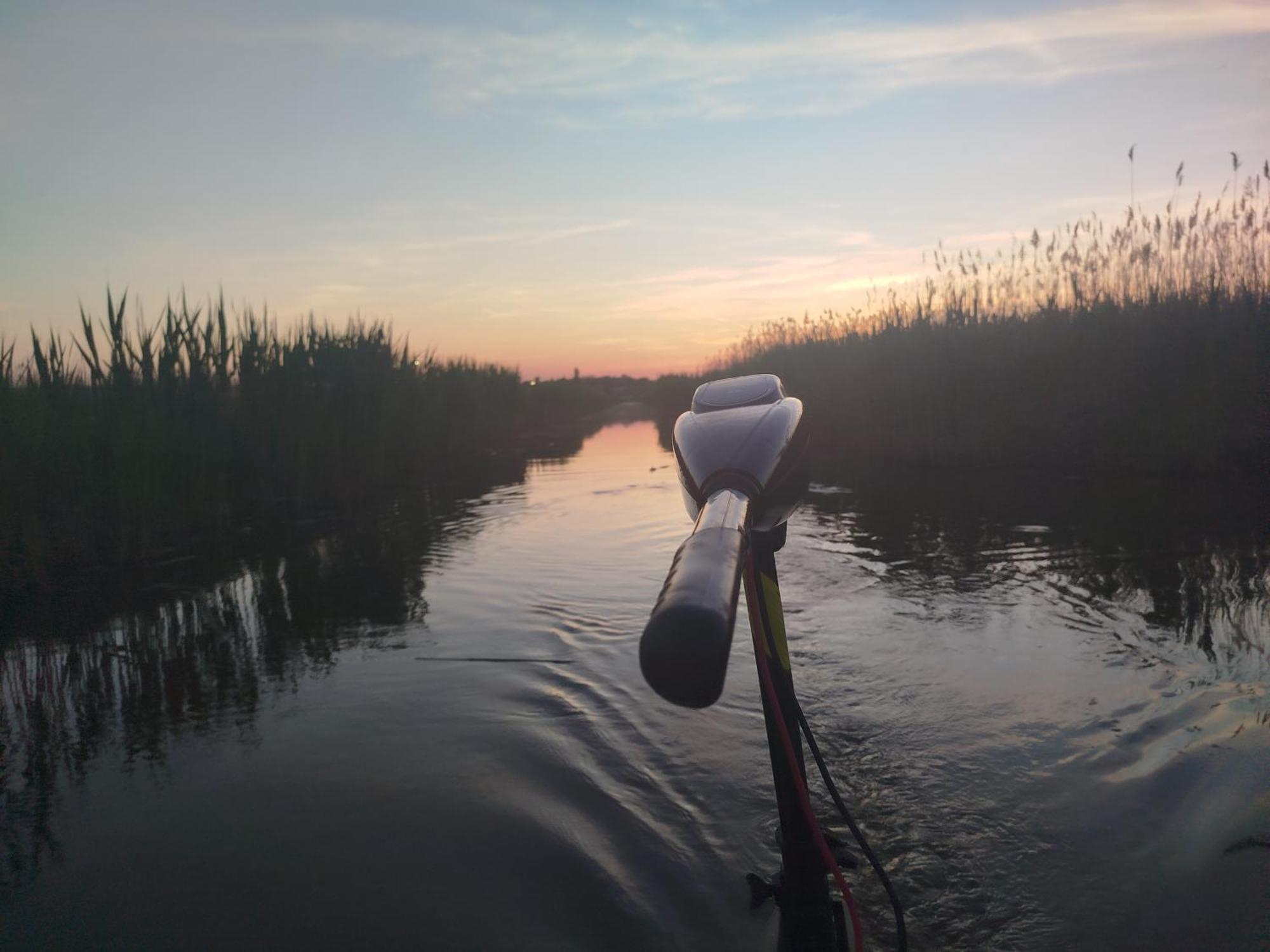 Pfahlbau Sunset II Toplage Inklusive Elektroboot 루스트 외부 사진